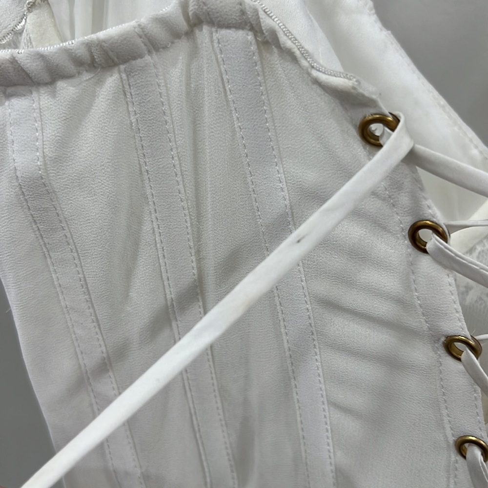 V. Chapman Carmen Gown in White - Picture 14 of 16